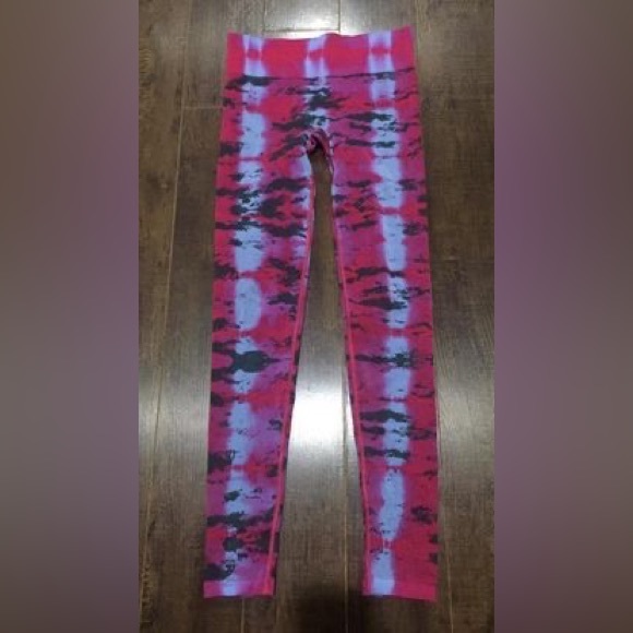 Ivivva Breathe energy pant size 10 - Picture 2 of 5